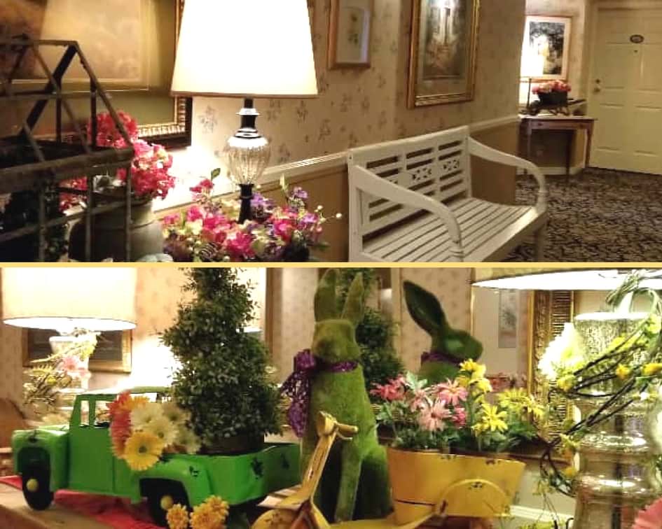 Apple-Farm-Inn-Spring-Hallway