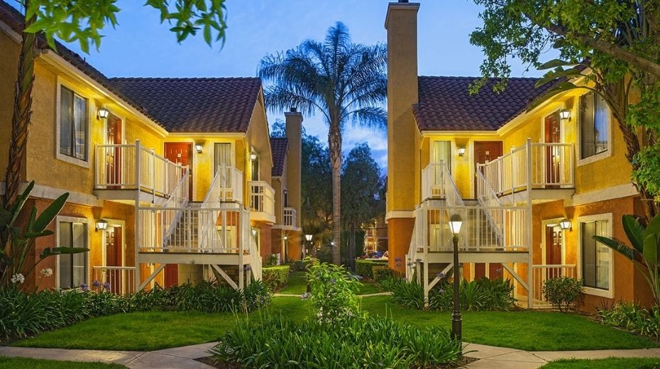 Exterior Clementine Hotel & Suites Anaheim