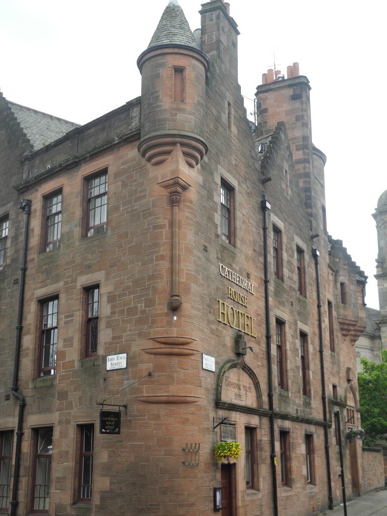 family restaurant in glasgow scotland cathedral house