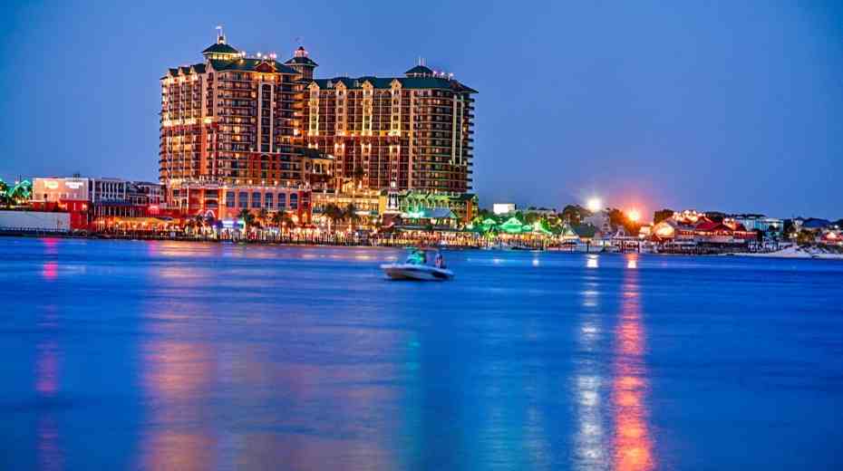 Emerald Grande at HarborWalk Village Destin Fl