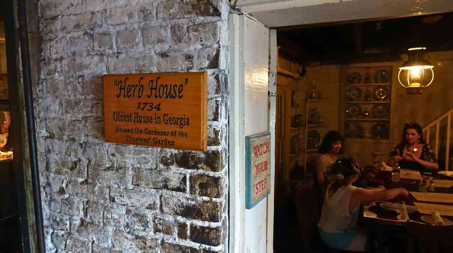 Haunted Pirates House Savannah GA