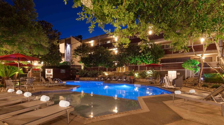 Austin Family Pool at Aiden by Best Western