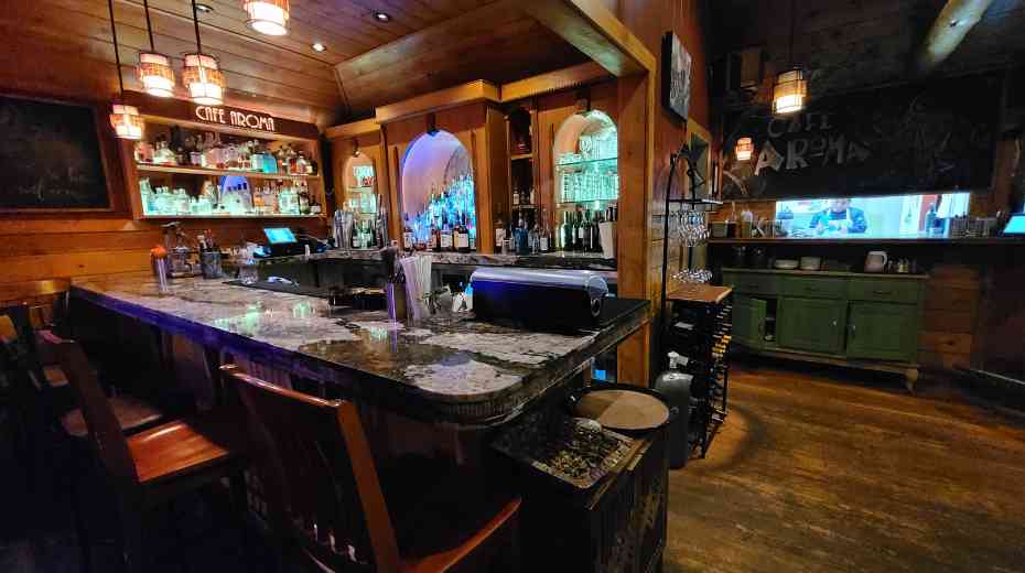 Cafe Aroma family restaurant in Idyllwild