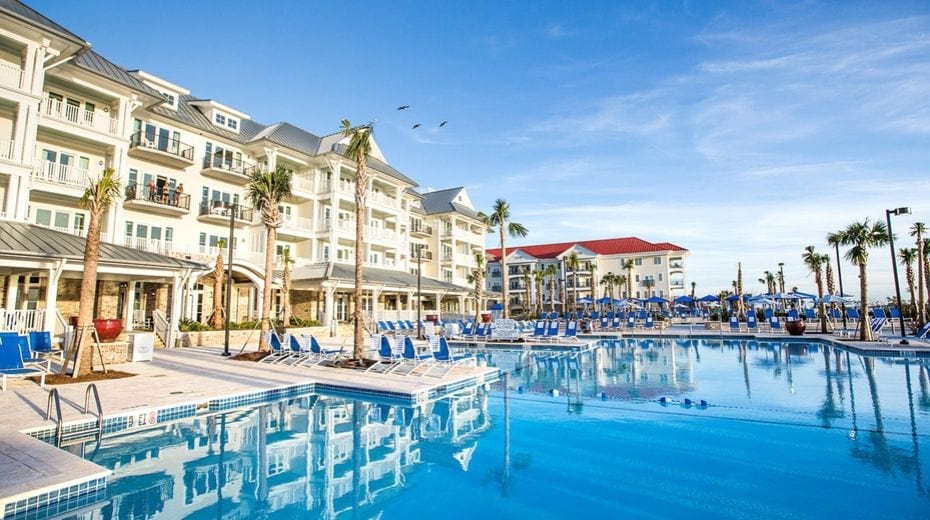 Beach club Charleston Harbor Family-friendly pool