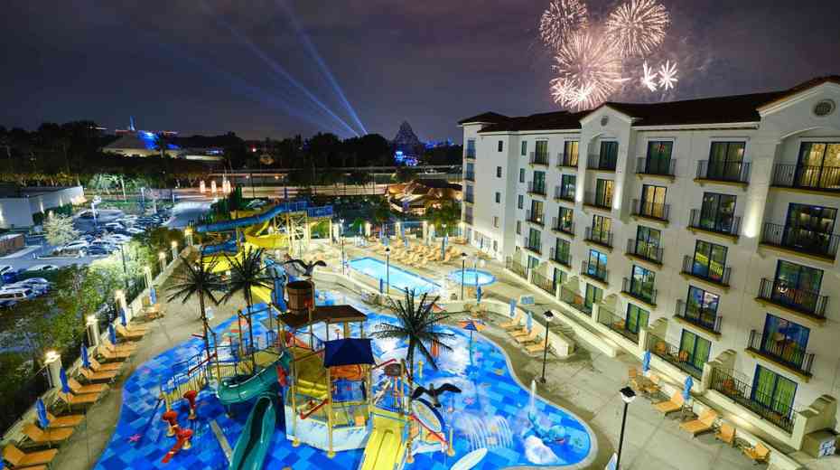 Family Suites Anaheim Courtyard Them Park Hotel