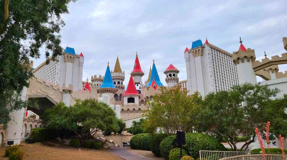 kid-friendly restaurants Excalibur Las Vegas