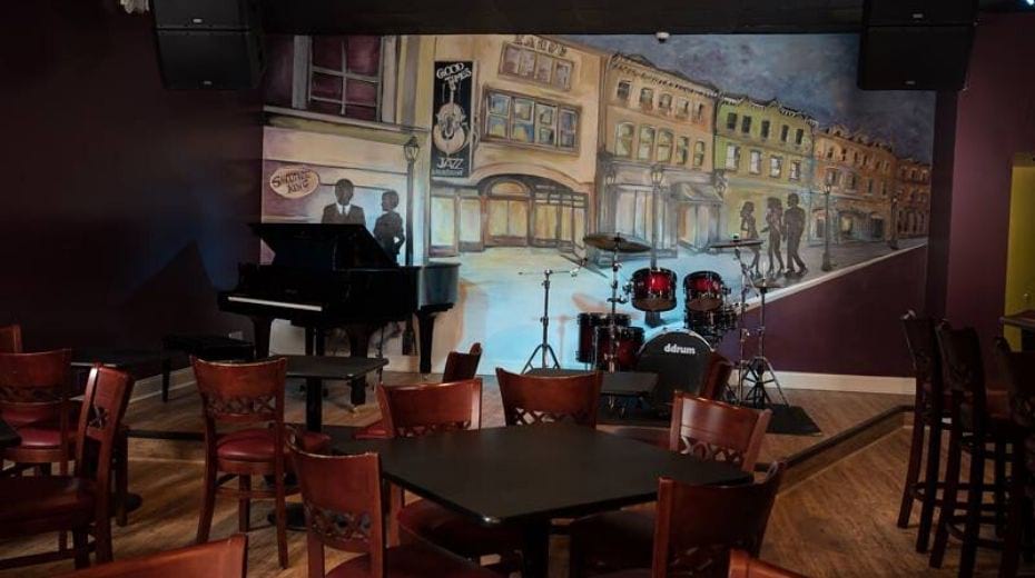 family friendly Savannah restaurant Good Times Jazz Bar and Restaurant