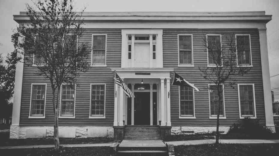 Haunted Texas Magnolia Hotel