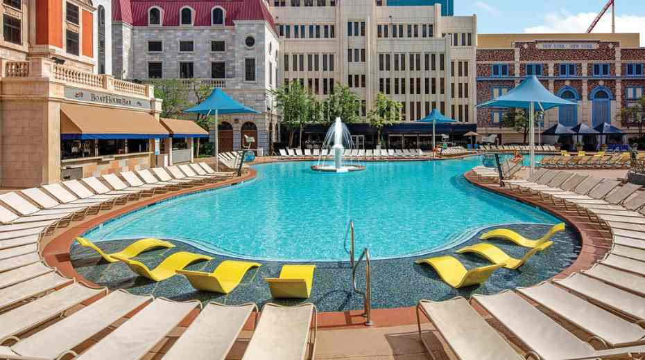 New York New York Kid-Friendly Las Vegas Pool