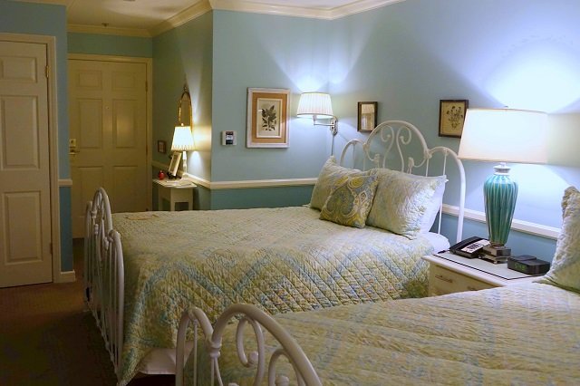 Cute Rooms at Apple Farm Inn
