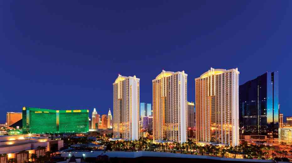 Las Vegas Hotels with Balcony Rooms at Signature MGM