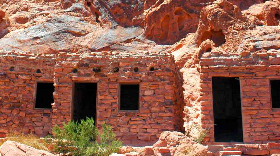 Valley of Fire and Lost City Museum Tour kid-friendly day trips from Las Vegas